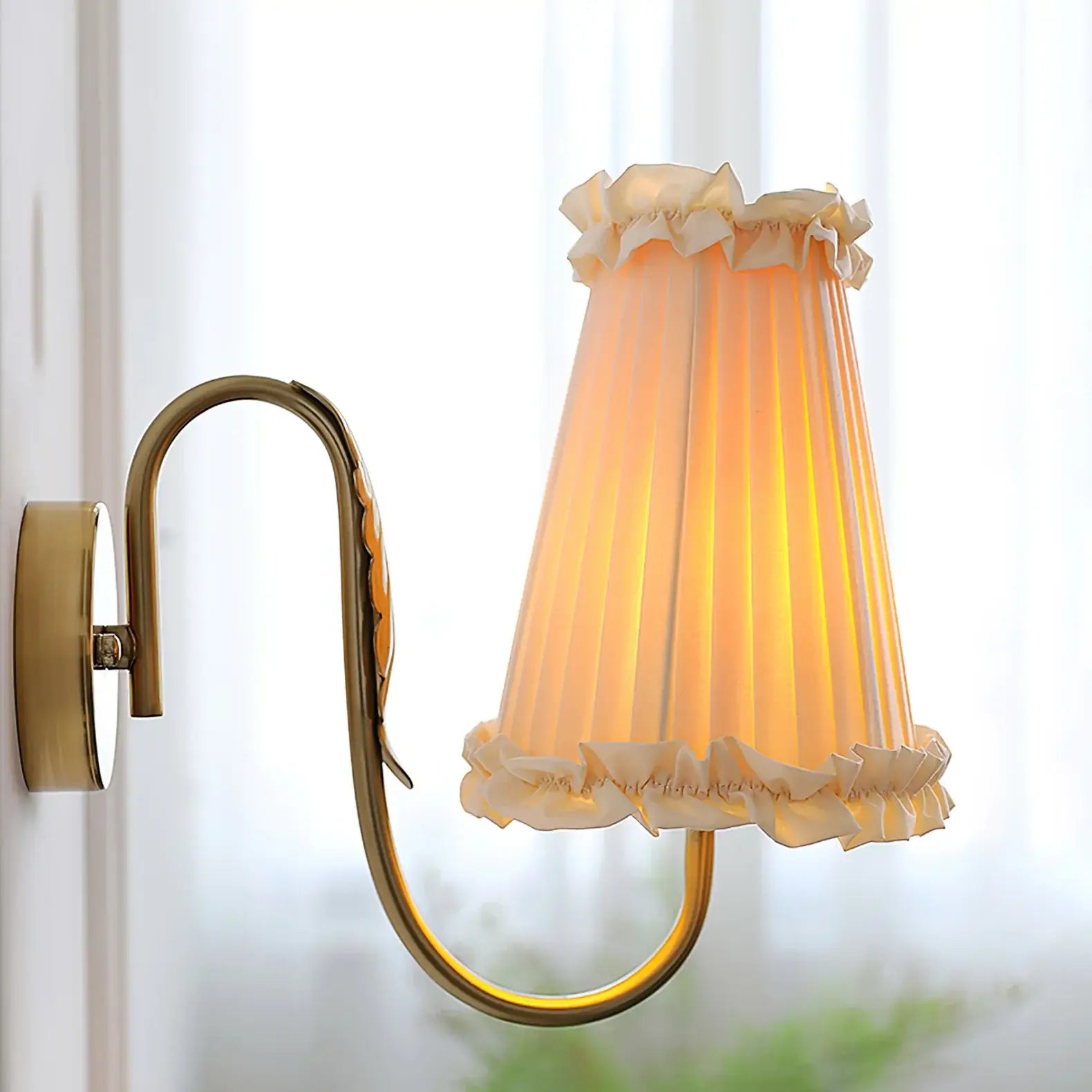 Gold Pleated Fabric Wall Light – Modern E27 Wall Lamp for Bedroom & Living Room