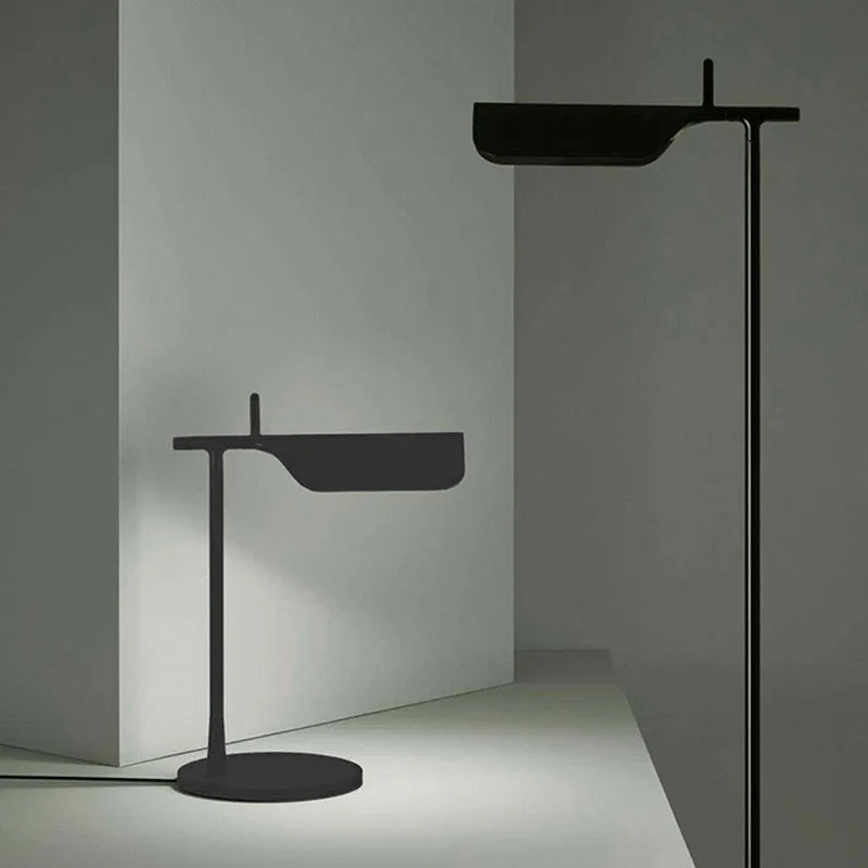 Modern Minimalist Floor Lamp Nordic Designer Model Room Floor Light Living Room Bedroom Bedside Reading LED Desk Lamp