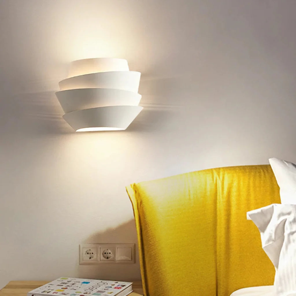 Nordic Minimalist Wall Lamp – Layered Pine-Cone Inspired Design