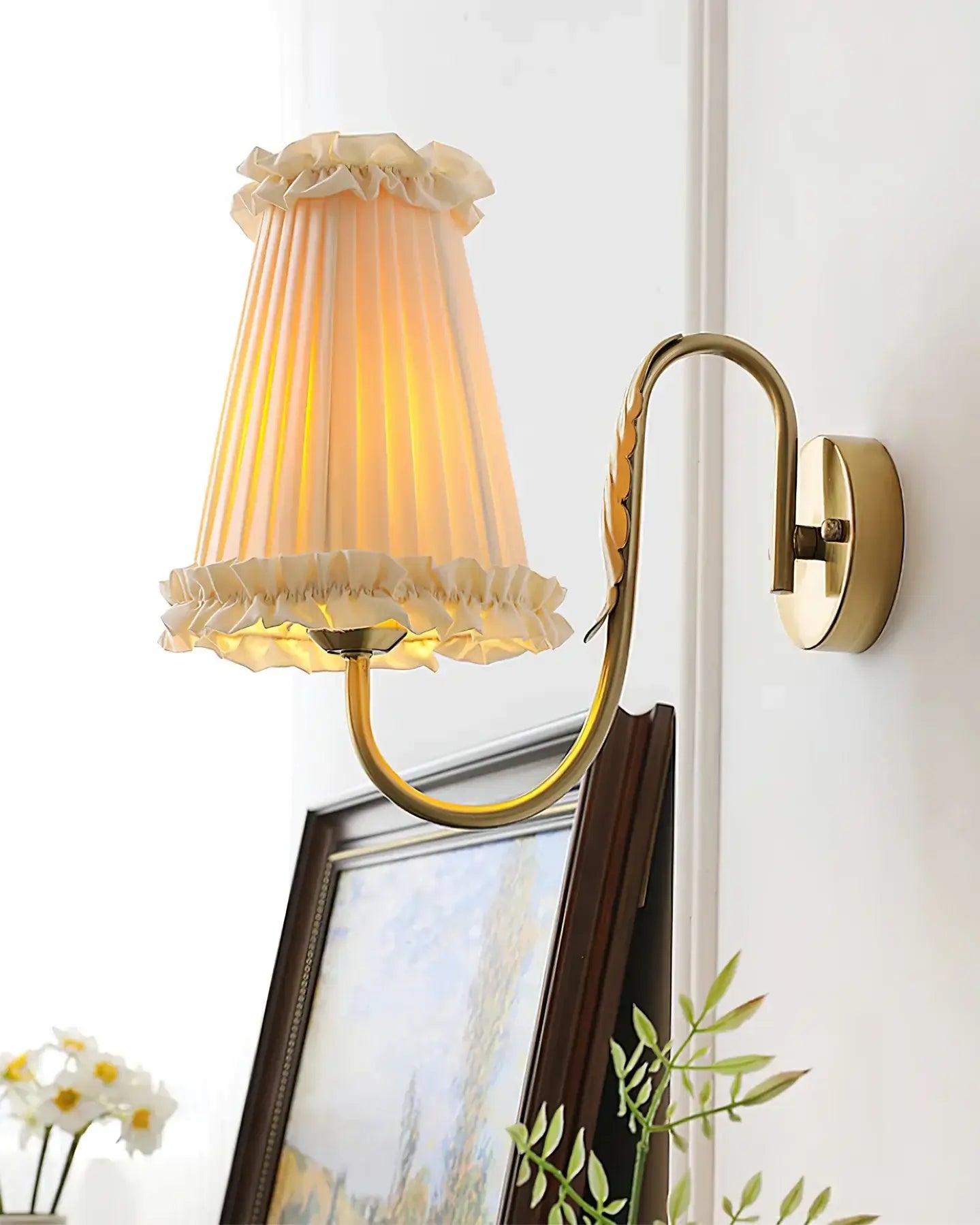 Gold Pleated Fabric Wall Light – Modern E27 Wall Lamp for Bedroom & Living Room