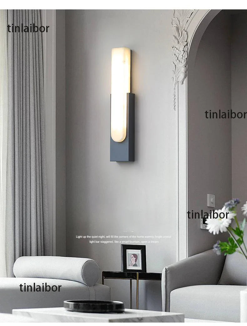 Modern Marble Effect LED Wall Light – Art Deco Vertical Sconce (Black/Gold)