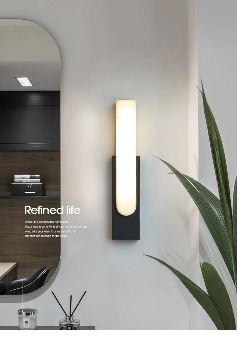 Modern Marble Effect LED Wall Light – Art Deco Vertical Sconce (Black/Gold)