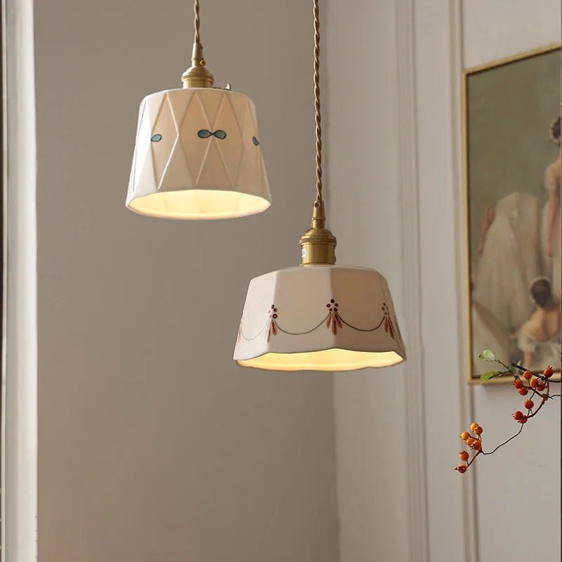 Japanese retro brass-glazed printed ceramic chandelier Simple bedroom bedside restaurant bar entrance bay window light