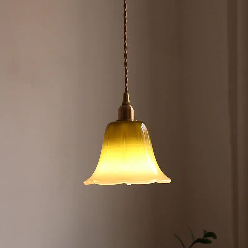Nordic retro and simple glass chandelier, old Shanghai Republic of China bar counter restaurant bedroom bedside cafe chandelier