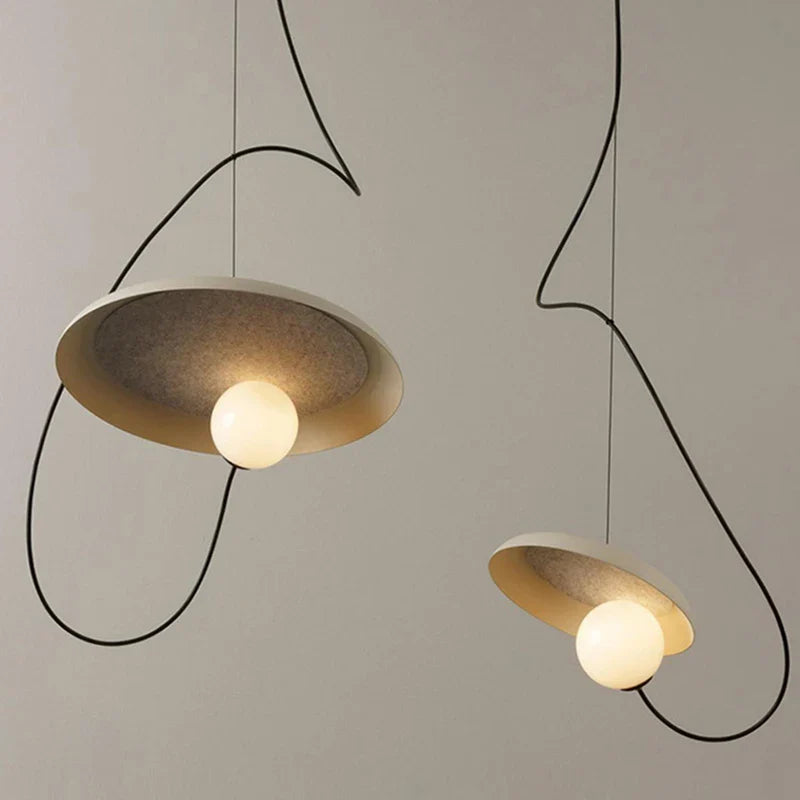 Modern Sculptural Pendant Light – Artistic Loop Design Hanging Lamp
